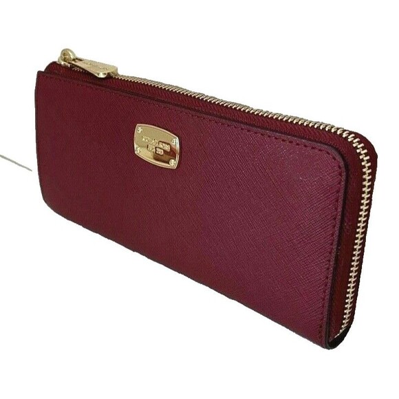 New Michael Kors Jet Set Item Large Three-Quarter Zip Wallet Leather Cherry - Picture 1 of 5